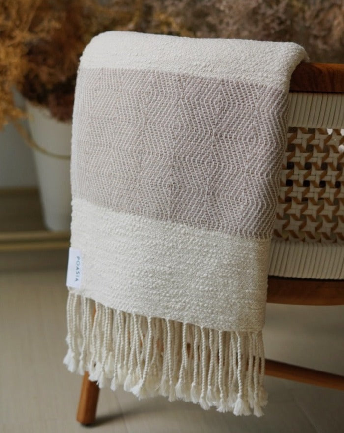 Vihear | Handwoven throw