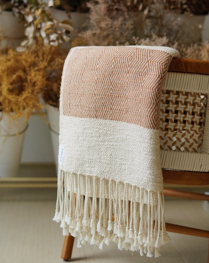 Vihear | Handwoven throw