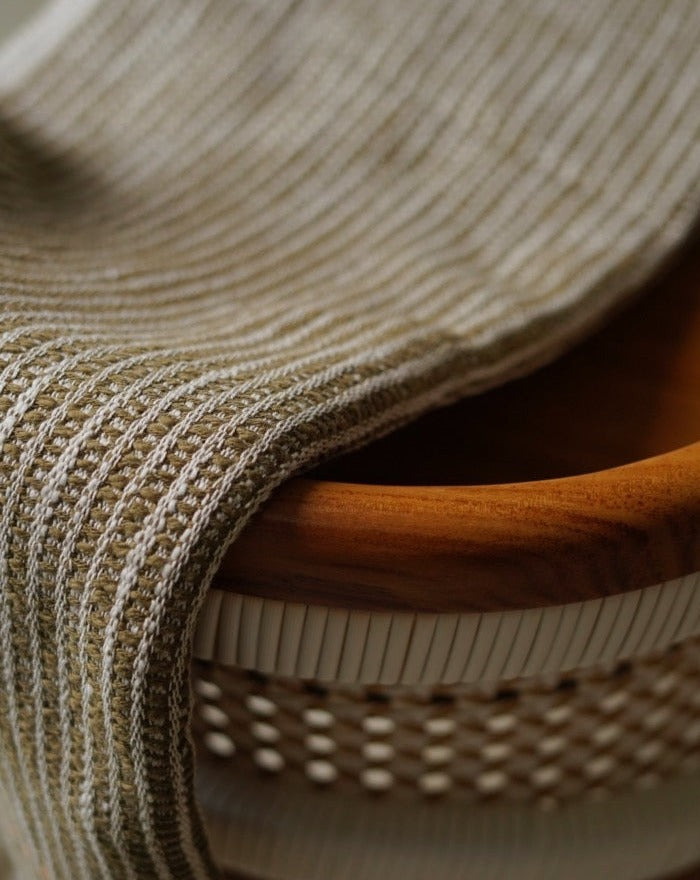 Siha | Handwoven throw (Olive)