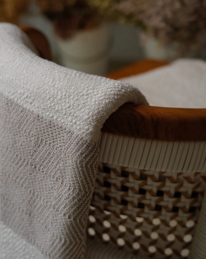 Vihear | Handwoven throw