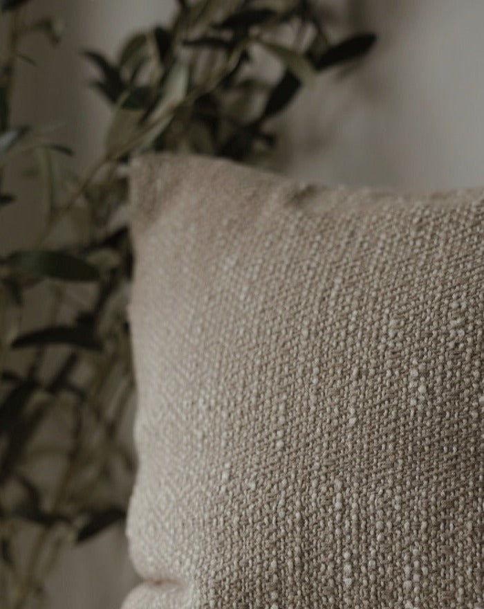 Thom | Handwoven cushion cover