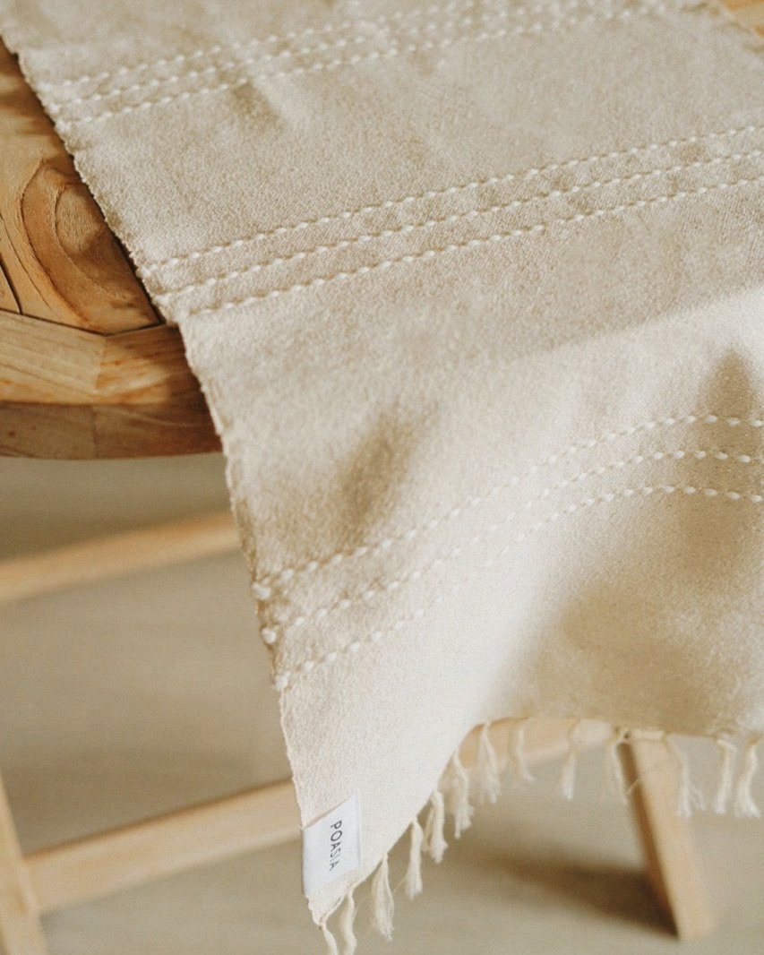 Neary | Table runner